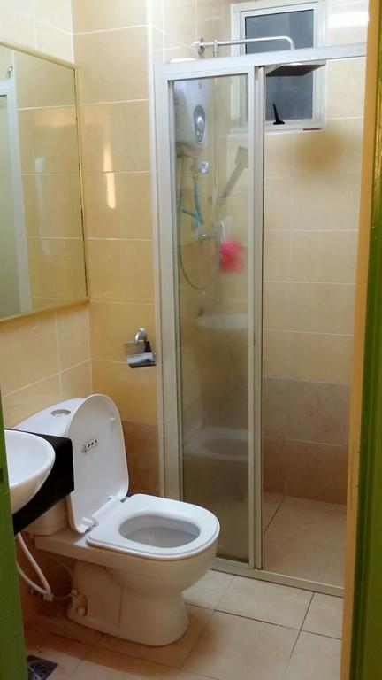 Qaiser Executive Stay East Lake Residence Kampong Bohol Exterior photo