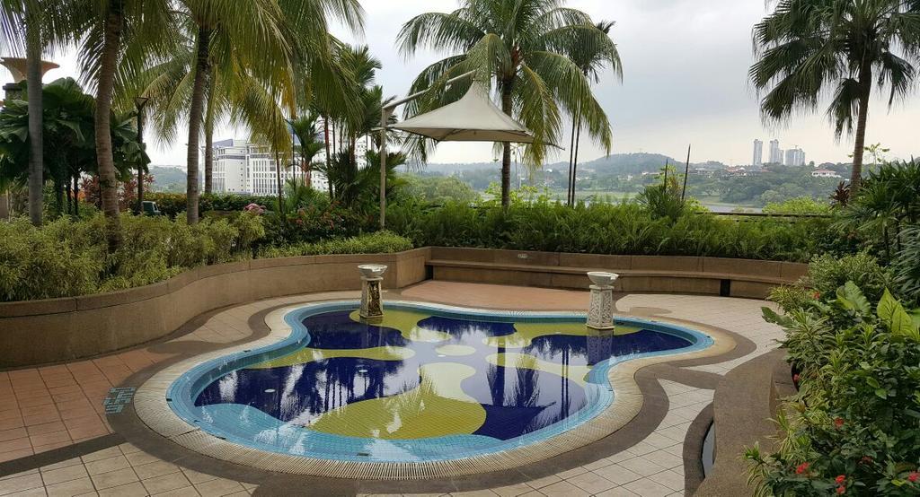 Qaiser Executive Stay East Lake Residence Kampong Bohol Exterior photo